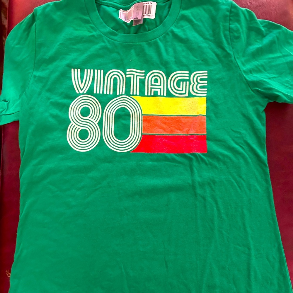 NWT Vintage 80s Tee Size M Women’s slim fit